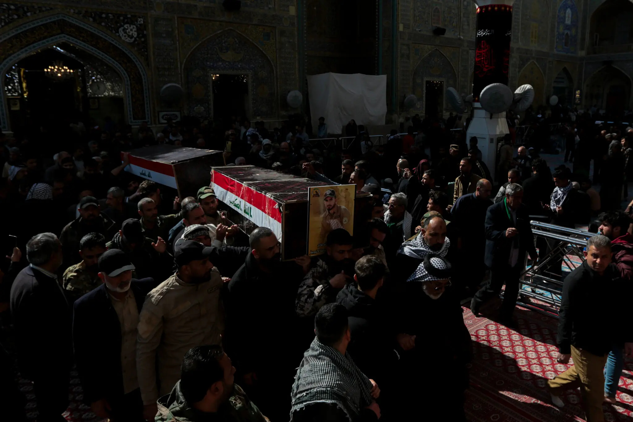 عێراق تا کەی دەتوانێت هاوسەنگیی نێوان ئەمریکا و گرووپەکانی سەر بە ئێران بپارێزێت؟