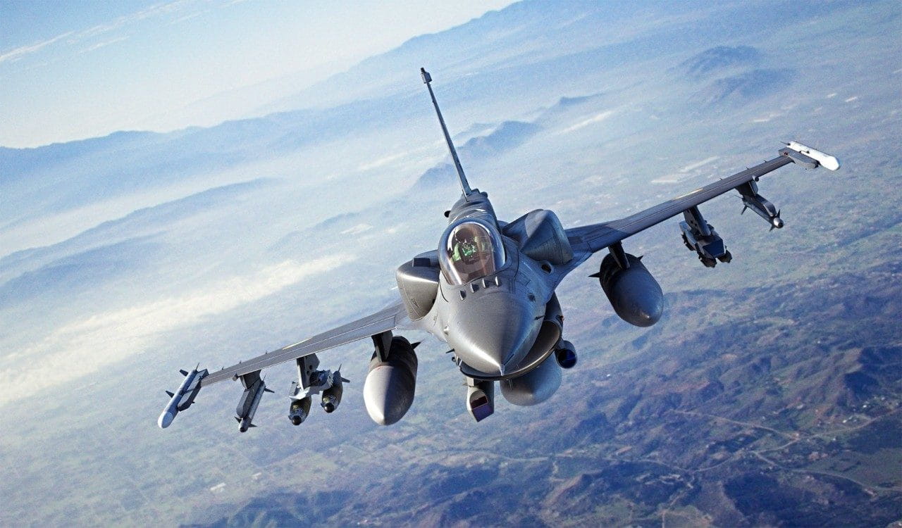 فڕۆکەی F - 16