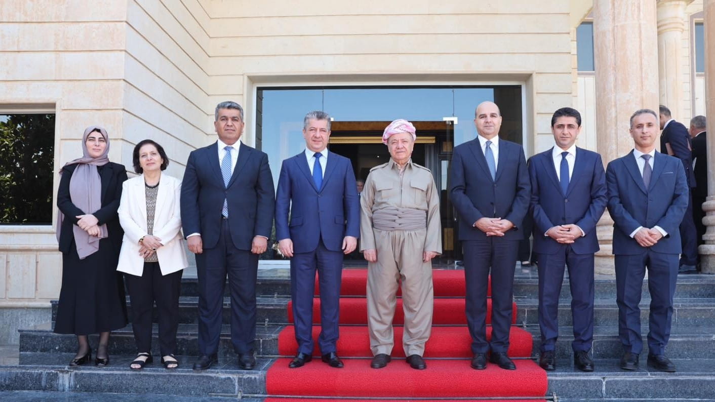 سەرۆک بارزانی ڕێنمایی نوێ بە کوتلەی وەزاریی پارتی دەدات