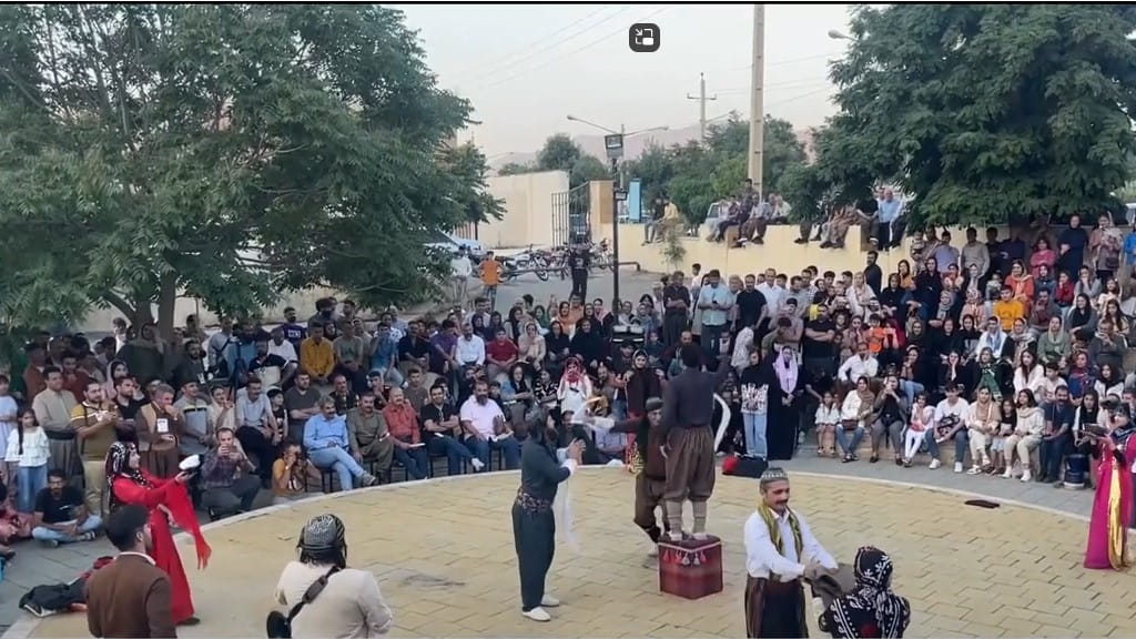 دووەمین فێستیڤاڵی شانۆی شەقام لە سەقز بەڕێوەدەچێت