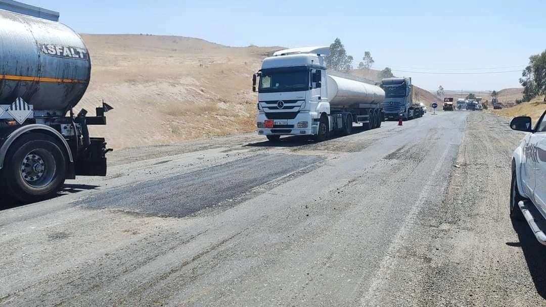 بەردی بناغەی جووتسایدی بەردەڕەش – کەڵەک دادەنرێت