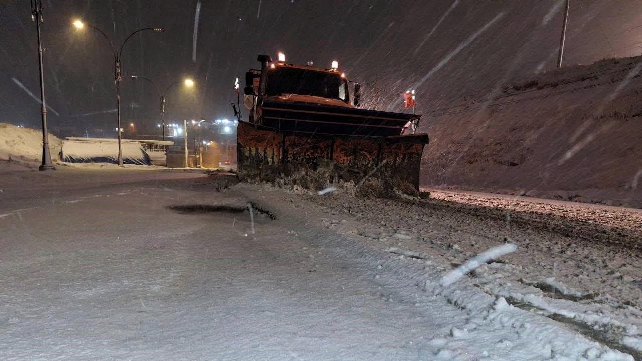 بەفر ڕێگای هاتووچۆی نێوان چۆمان و حاجی ئۆمەران دادەخات