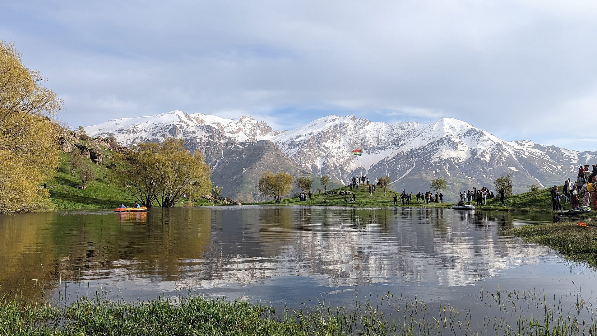 لە جەژندا گەشتكردن بۆ گۆمی فێڵاو سنوودار دەكرێت