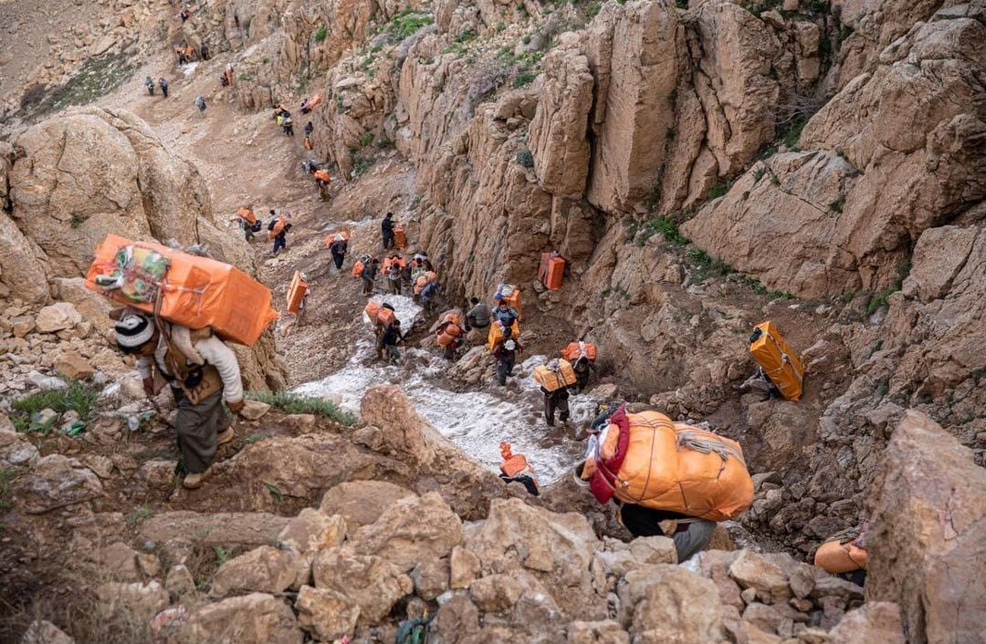 بەهۆی تەقەی ڕاستەوخۆی هێزەکانی ئێران 11 کۆڵبەر برینداربوون