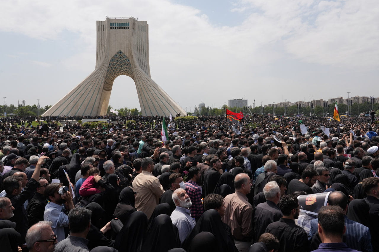 بە بەشداری ملیۆنان هاووڵاتی تەرمی ڕەئیسی بەخاك دەسپێردرێت